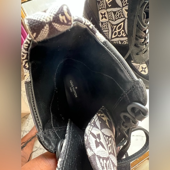 Louis Vuitton boots - Picture 4 of 4